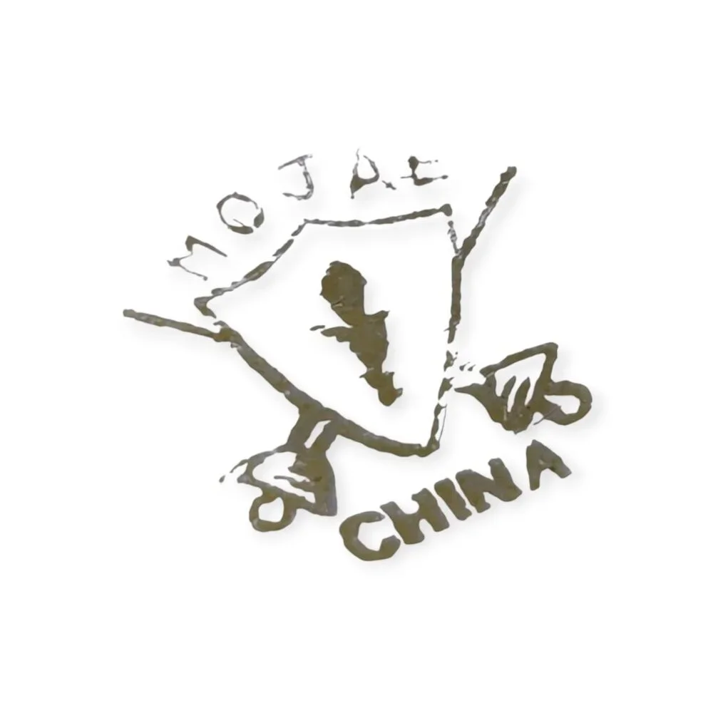 Mojae China cracks no